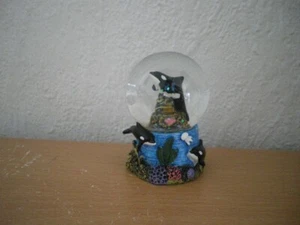 Schneekugel "Orca", klein (Cornelissen) - Bild 1 von 1