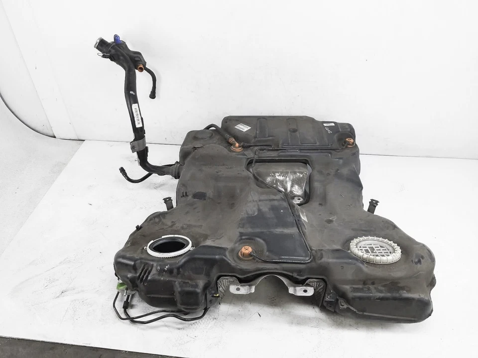 Tanque de combustível Audi A6 2006-2011 gasolina - 4F0-201-060-S - Imagem 1 de 4