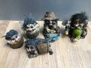 Set Of 5 TROLL - Picture 1 of 4