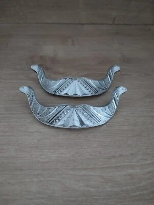 2 Ancienne Poignée De meuble En  Aluminium - Photo 1/2