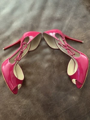 Christian Louboutin ~ Delico 100 zapatos de tacón con punta abierta en rosa talla 36,5/6,5 EE. UU. Foto 1 de 4