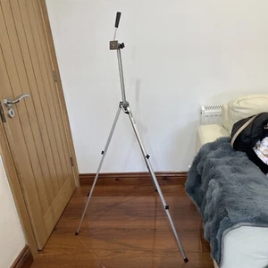 Velbon S Aluminium Tripod Stand - Picture 1 of 7