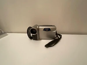 Sharp - Hi8 Viewcam - VL-AH151 - Analog Camcorder - No Battery - Picture 1 of 3