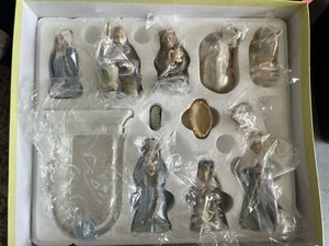 Hallmark 11-Piece Miniature Porcelain Nativity Set Christmas Original Box - Picture 1 of 7