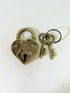 Lovers Bridge Ornate Heart Lock Solid Brass With Antique Finish And Two Keys - Picture 1 of 6