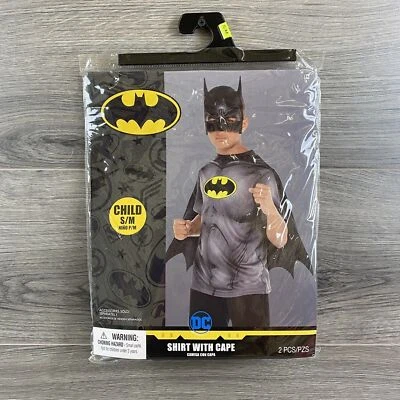 Camisa DC Batman infantil manga curta com capa fantasia vestido tamanho P/M - Imagem 1 de 4