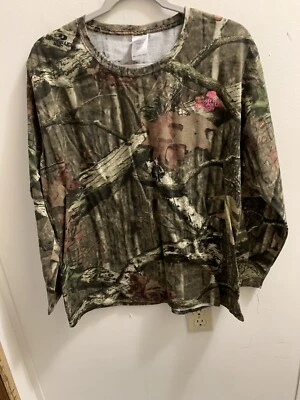 Mossy Oak Break Up Infinity Women’s Shirt Camo 2XL Pit To Pit 24” Length 27” - Image 1 of 4