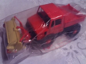 Bruder Unimog Besen  OVP 1/24 TOP Modell super selten - Bild 1 von 2