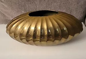 Fioriera vaso ottone vintage pesante plissettata art deco metà secolo arredo casa India - Foto 1 di 9