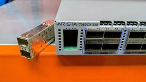 Arista DCS-7060CX-32S-R  | 32-Port 40/100G QSFP28 | 2xAC | damaged but Working - Bild 1 von 2