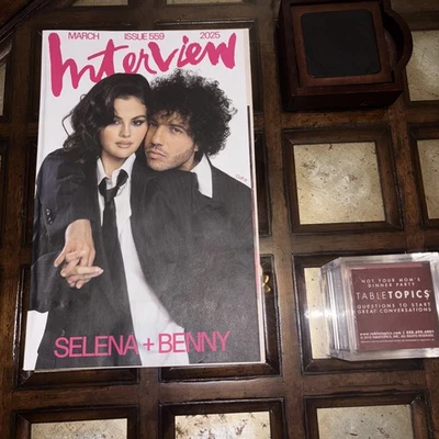 2025 INTERVIEW Magazine March Issue SELENA GOMEZ & BENNY BLANCO Addison Rae NEW Foto 1 de 4