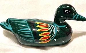 Colorido pato de arcilla roja cerámica mexicana pintado a mano arte popular pájaro - Imagen 1 de 11