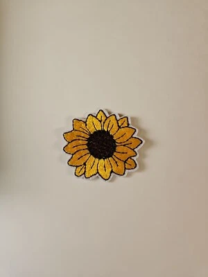 Beautiful Sunflower Embroidered Patch / Embroidery For Clothing & Accessories - Image 1 of 4