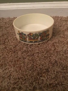 Vintage Disney Mickey Mouse Donald Daisy Pluto Train Engine Plastic Kids Bowl - Picture 1 of 5