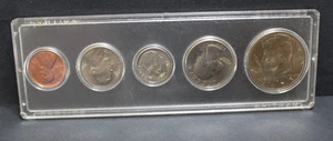 Set of 5 Uncirculated 1973 US Coins Sealed in Acrylic Whitman Holder - Picture 1 of 6