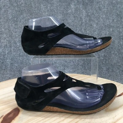 GH Bass & Co Sandals Womens 8.5 M Cary Casual Comfort Thong Flats Black Suede - Image 1 of 4