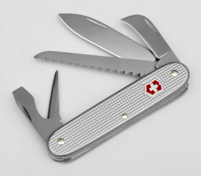 New Victorinox Swiss Army Knife   ALOX PIONEER HARVESTER  0.8150.26 - Image 1 of 4