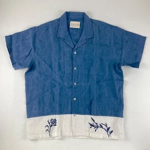 Camisa Harago Azul Lino Abotonada Manga Corta Grande Punto de Cruz Floral - Imagen 1 de 4