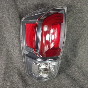 Passenger Rear Tail Light Assy for Toyota 81550-04190 2016-2019 Tacoma - Picture 1 of 8