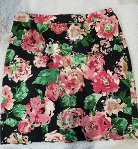 Talbots Petites Black Pink Roses Green Leaves Floral Pencil Skirt Size 14P - Foto 1 di 10
