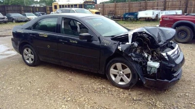 (LOCAL PICKUP ONLY) Driver Front Door With Side Moulding Holes Fits 06-12 FUSION Foto 1 de 4