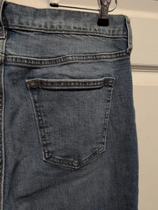 Jeans Old Navy Talla 35" X 28" Rectos Azul Claro Desteñido Flecos Dobladillos  - Imagen 1 de 8