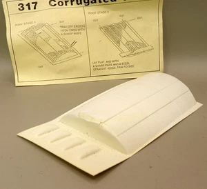 Ratio 317 Corrugated Roof kit N Gauge Plastic - Picture 1 of 2