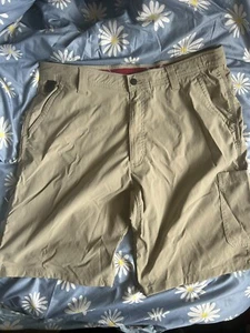Pantalones cortos cargo Wrangler para hombre talla 38 beige ligeros estilo verano W38 - Imagen 1 de 4