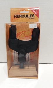 Hercules GSP38WB PLUS Auto Grip System Wall Mount Guitar Hanger, Short Arm - Picture 1 of 4