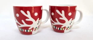 Crate & Barrel 2 Reindeer Mini Mugs Cocoa Espresso Cup 6 oz Red Green Scarf - Picture 1 of 7
