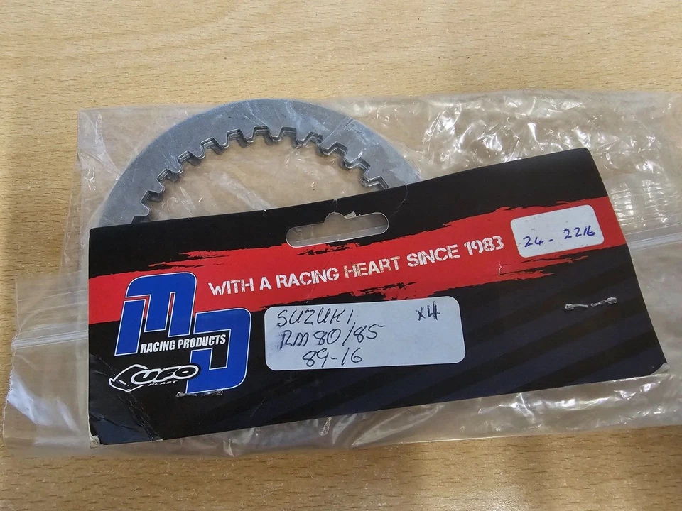 Placas de acero embrague Suzuki RM80 RM85 MD242216 1989 - 2016 NOS Foto 1 de 1