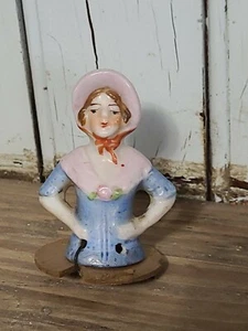 Vintage Porzellan Dame Halbpuppe für Handbesen oder Kissen OVP - Bild 1 von 11