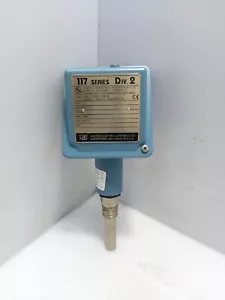 United Electric B117-120 90988 Temperature Switch - Picture 1 of 7