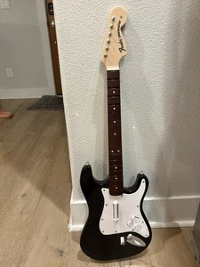 Fender Stratocaster Guitar PS4 Rock Band 4 Harmonix 91261 Wireless Bluetooth - Picture 1 of 6