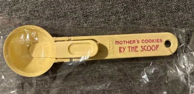 Mother's Cookies By The Scoop Yellow Promo Ice Cream Scoop Taiwan RARE!! NOS - Image 1 of 2