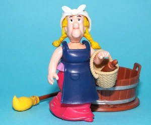 ASTERIX PLAY ACTION FIGURES 6204 IMPEDIMENTIA WIFE OF THE CHIEF 100% COMPLETE... - Picture 1 of 5