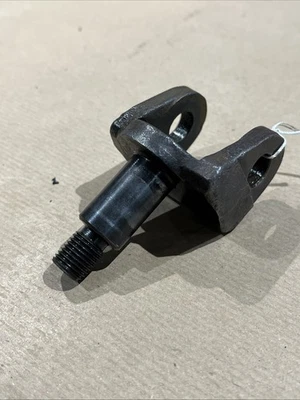 Jaguar XJ6 Daimler V8 Pivot Jaw Housing For All Synchro Gearbox C27847 - Image 1 of 4