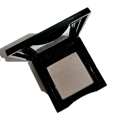 Sombra de ojos Bobbi Brown Shimmer Wash #4 Ash nueva Foto 1 de 4