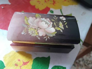 vintage piccolo COFANETTO SCATOLA IN MARMO ONICE decorata PORTAGIOIE - Foto 1 di 3