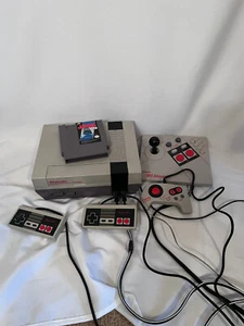 Paquete de controladores para consola Nintendo NES juegos cables de datos y alimentación funciona muy bien - Imagen 1 de 7