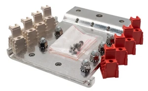 Barra de bus solar MidNite MNBCB-BUSBAR2K para caja combinadora MNBCB-2000/200 - Imagen 1 de 2