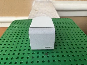 BOSE Single Cube Lifestyle Acoustimass 5 Speaker Surround Satellite Perfect - Picture 1 of 6