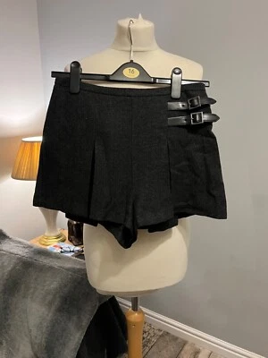Womens smart shorts size 8 Topshop - Image 1 of 3