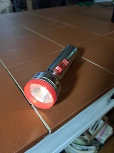Vtg BMG Bridgeport Metal Goods 5.5"  Flashlight Tested - Foto 1 di 9