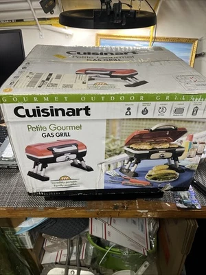 Parrilla de gas portátil de mesa roja Cuisinart CGG-180T Petite Gourmet nueva en caja Foto 1 de 4