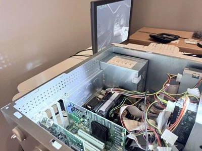 DIAMOND Viper V770 - AGP  Graphic Card  Nvidia RIVA TNT2 Selectable Jumper AGP4x - Image 1 of 4