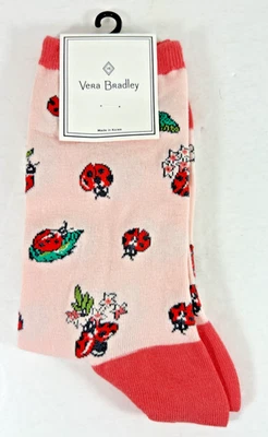 Meias Vera Bradley LADYBUG Crew tamanho 9-11 vermelho claro empoeirado rosa RARO aposentado novo com etiquetas - Imagem 1 de 3