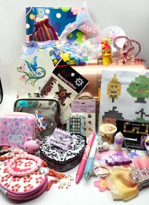 Lotto cassetto spazzatura bimba bigiotteria scatole e bolle caboodle - Foto 1 di 8