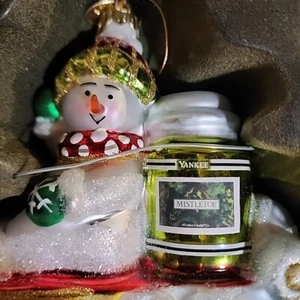 YANKEE CANDLE Exclusive Blown Glass TINY SNOWBRITE Christmas Ornament - Picture 1 of 9