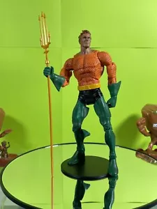 Figura de acción Mattel DC Universe Classics DCUC Aquaman - Imagen 1 de 11